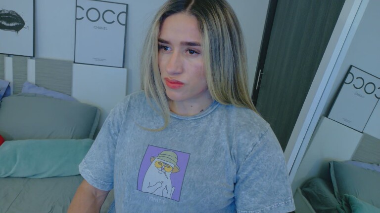 SofiaBorton's Streamate show and profile