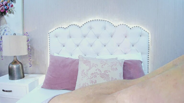 SatoriHime's Streamate show and profile