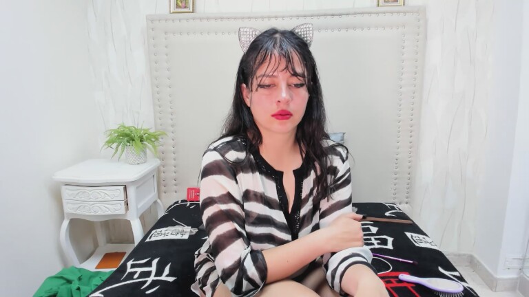 EmmaWatss's Streamate show and profile