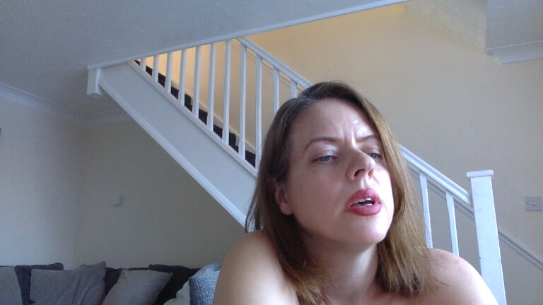 ElizabethArden42's Streamate show and profile