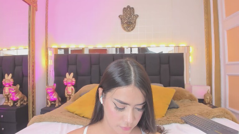 VioletGomez's Streamate show and profile