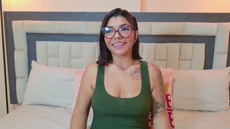 LunnaNoir's Streamate show and profile