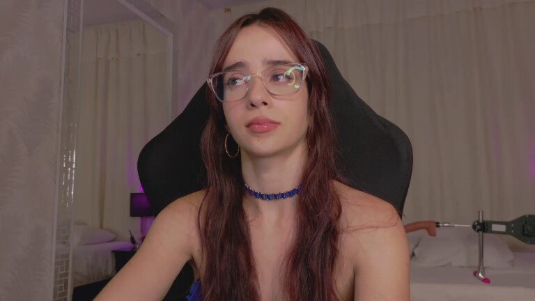 SaraMars's Streamate show and profile