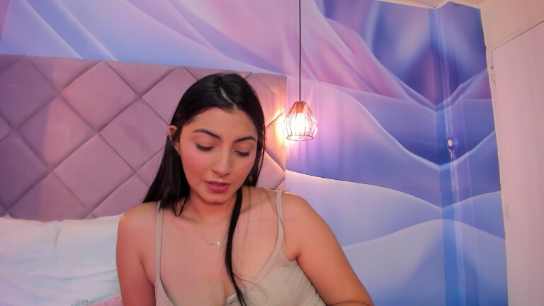 ViolletaRosse's Streamate show and profile